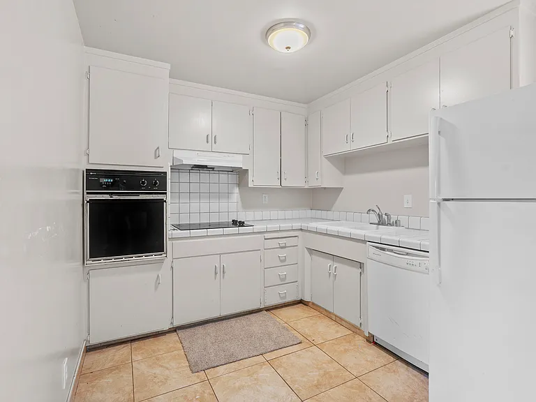 1235 Francisco Ave #C — Photo 7