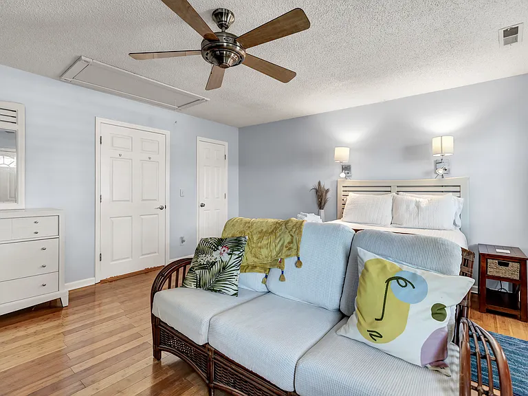 405 Cape Fear Blvd — Photo 22