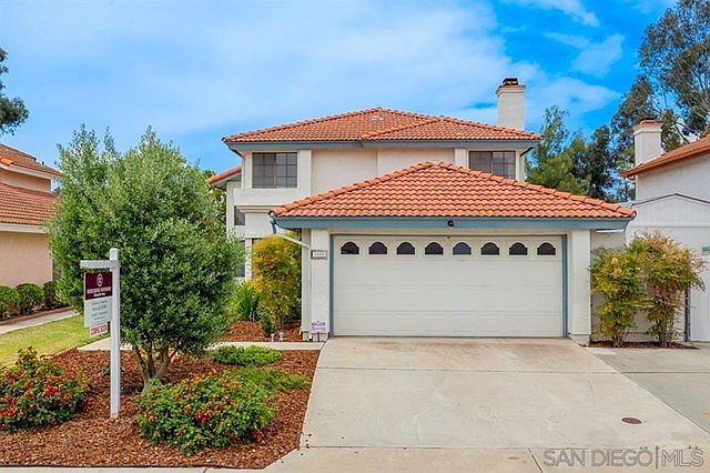 1st image of 1096 Winding Oak Dr