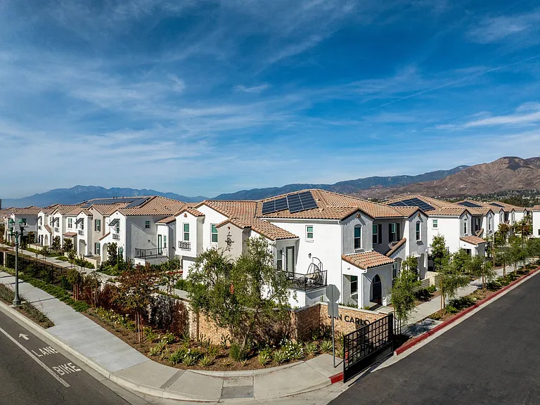 San Carlo Townhomes — Photo 12