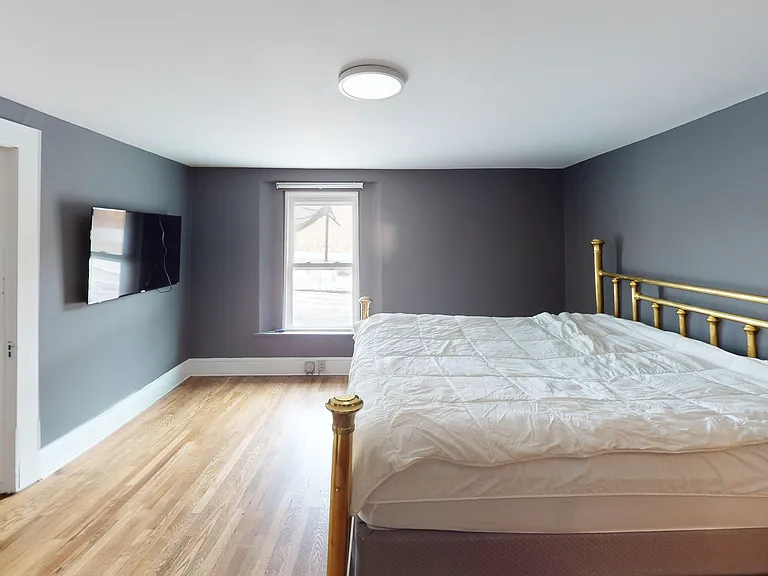 52 W Main St #201 — Photo 10