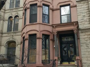 816 N Dearborn St, Chicago, IL 60610