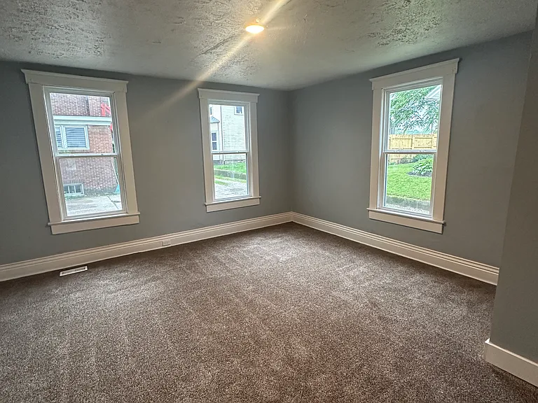 17 Francis Pl NW — Photo 9