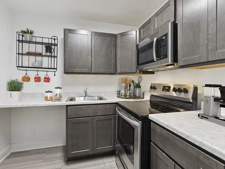 Maple Walk Apartments — Photo 5
