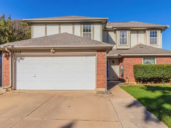 2217 Polo Club Ct, Arlington, TX 76017