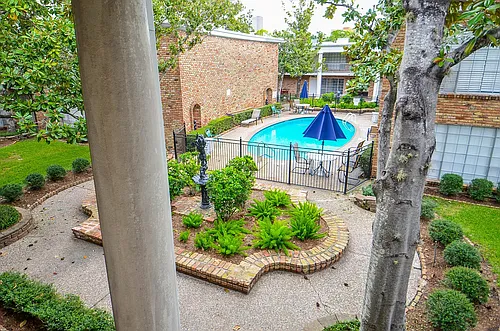 2121 Fountain View Dr #50 Photo 1