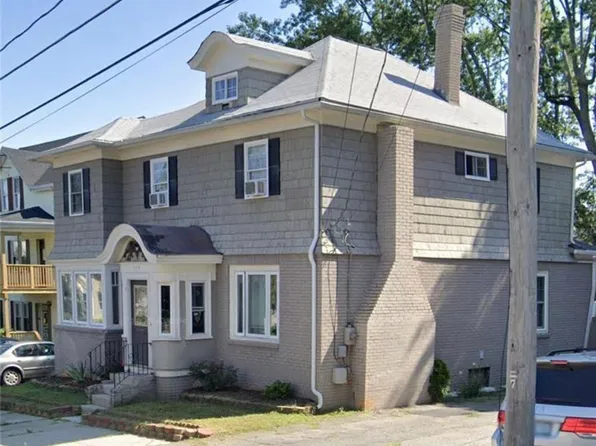 113 Bennett St, Woonsocket, RI 02895