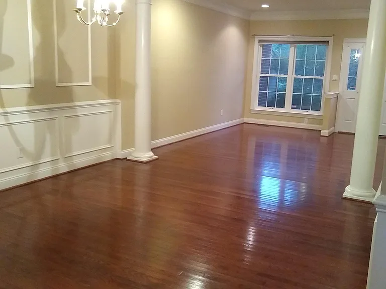 2382 Rosemont Ter — Photo 3