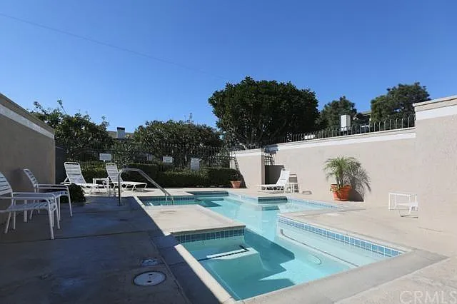 280 Cagney Ln #202 — Photo 7