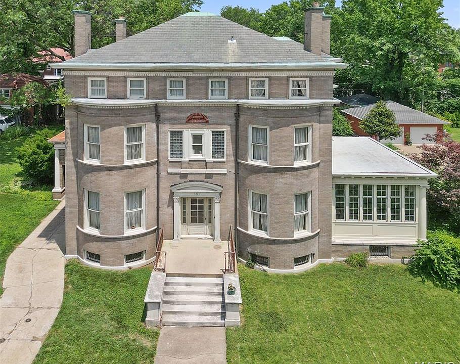 1st image of 3215 Hawthorne Blvd