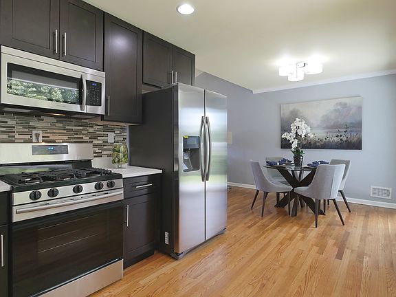 New Gas-Cooking Kitchen