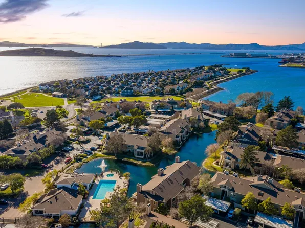79 Lakeshore Ct, Richmond, CA 94804