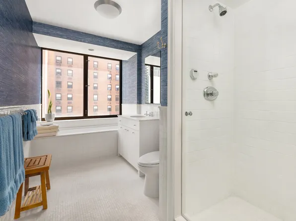 422 East 72nd Street image 11 of 18