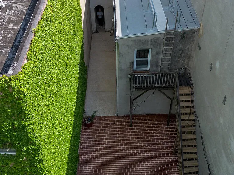1712 Thames St — Photo 27