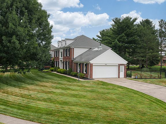3rd image of 8114 Woodcreek Dr