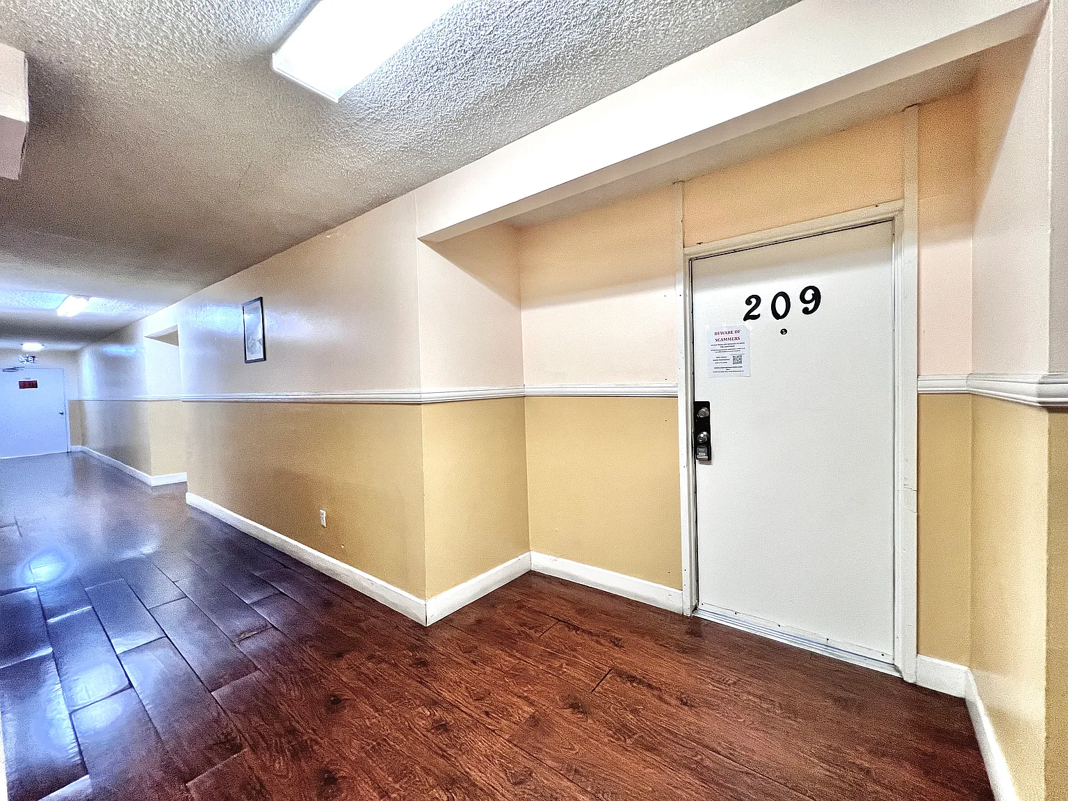 Runnymede St, Van Nuys — Photo 2