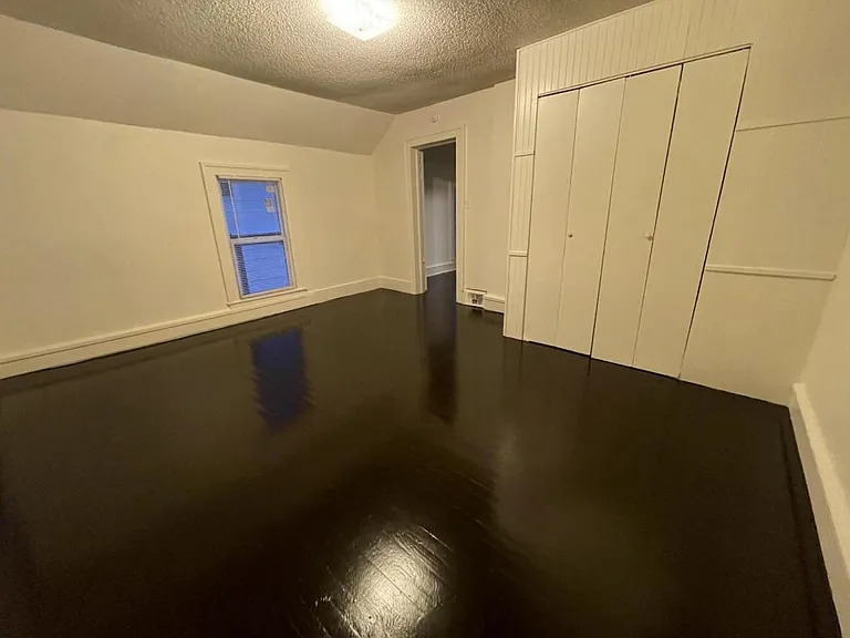 635 Orville Ave — Photo 12