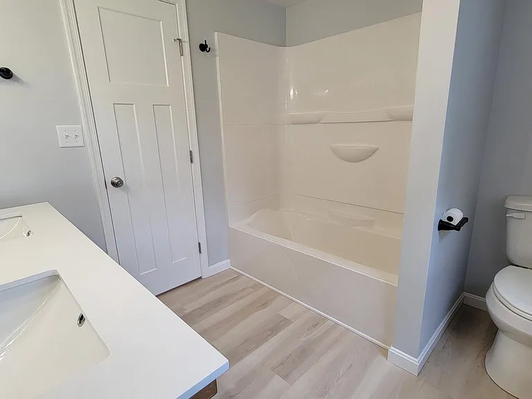 410 Spruce St — Photo 12