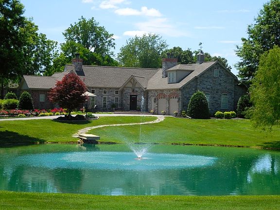 4th image of 3815 Mary Frances Dr