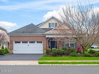 27 E Raphael Lane, Farmingdale, NJ, 07727