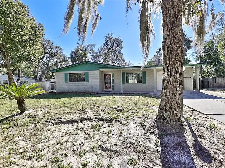 7250 Cedar Point Dr — Photo 1
