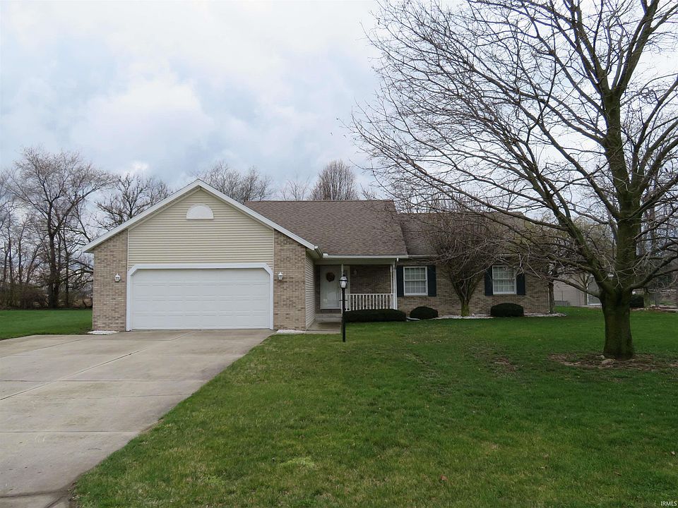 1st image of 215 Brooke Ln