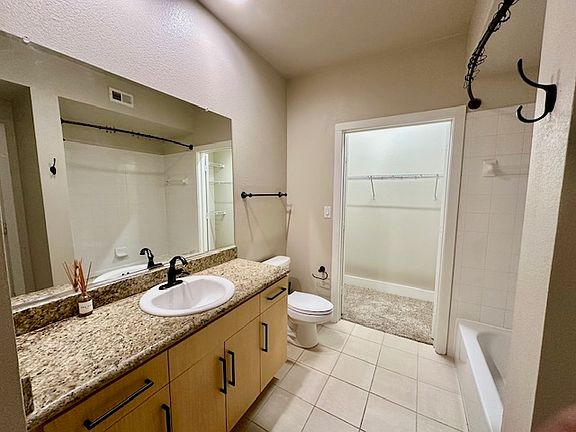5th image of 4605 Cedar Springs Rd APT 233