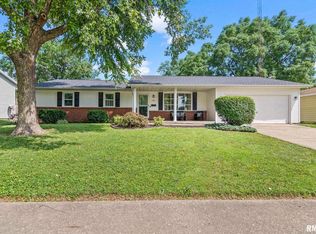 2408 Delaware Dr, Springfield, IL 62702