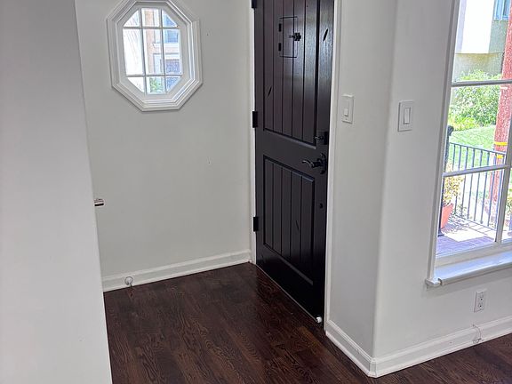 3rd image of 1860 Heather Ct
