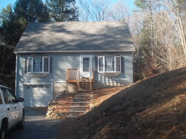 48 Dalton Dr, Center Barnstead, NH 03225