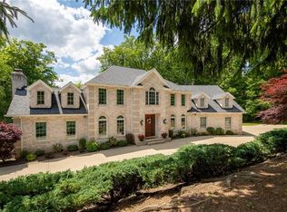 772 Village Trl, Gates Mills, OH 44040