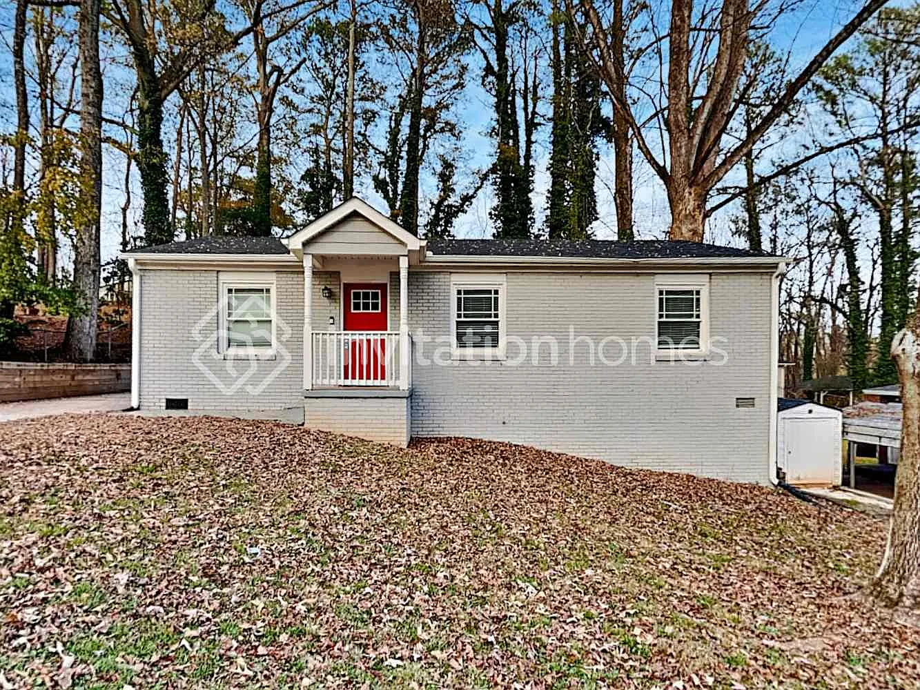 300 Banberry Dr Se Atlanta, GA 30315 — Photo 1