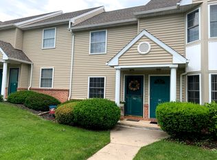 140 Primrose Ln, Wyomissing, PA 19610