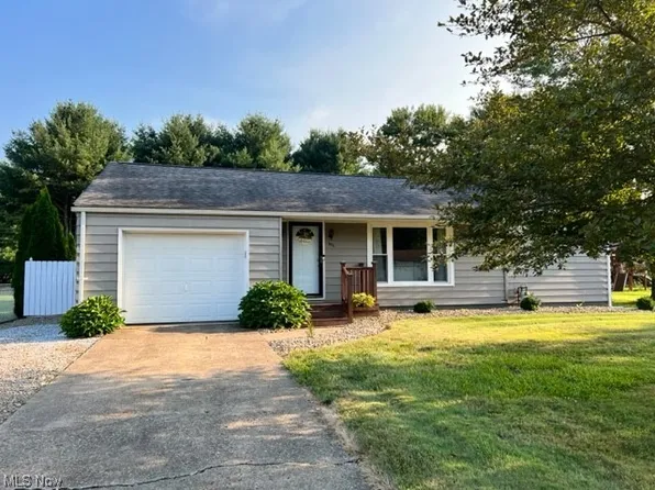 236 Hammersly Dr, Tuscarawas, OH 44682