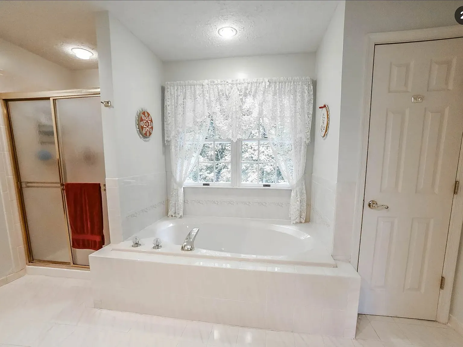4 bed, 2724 sqft, $3,000 — Photo 3