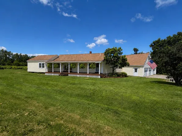 507 Bigelow Hill Road, Skowhegan, ME 04976