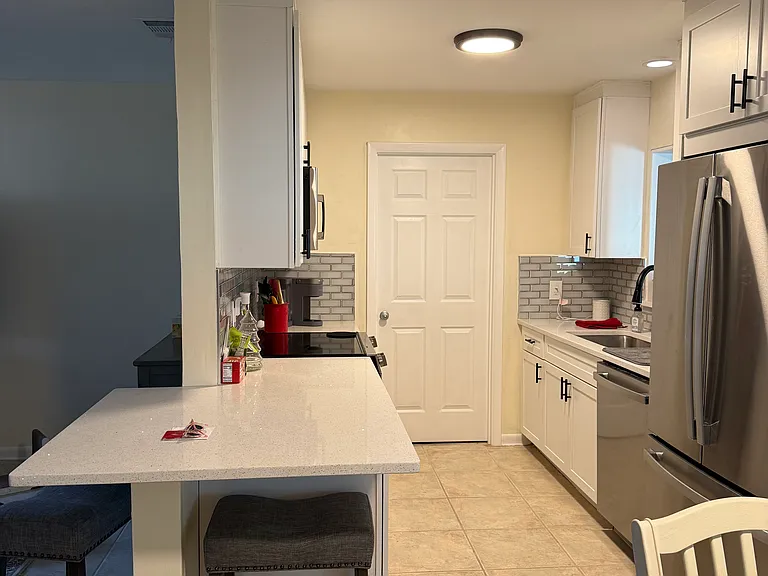 13927 Sunset Dr — Photo 9