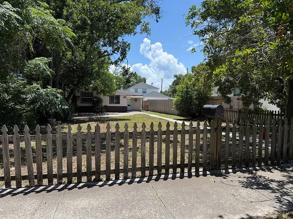927 Yale St N, Saint Petersburg, FL 33713