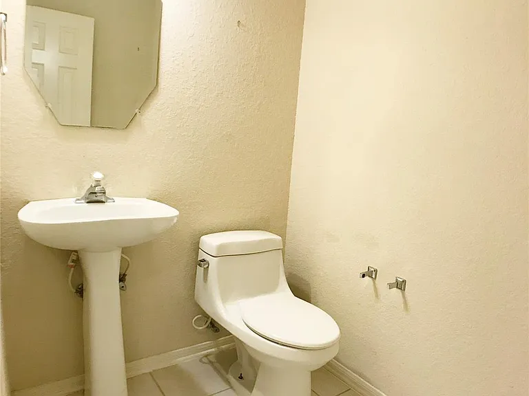 6323 Sunset Cove Ln — Photo 16