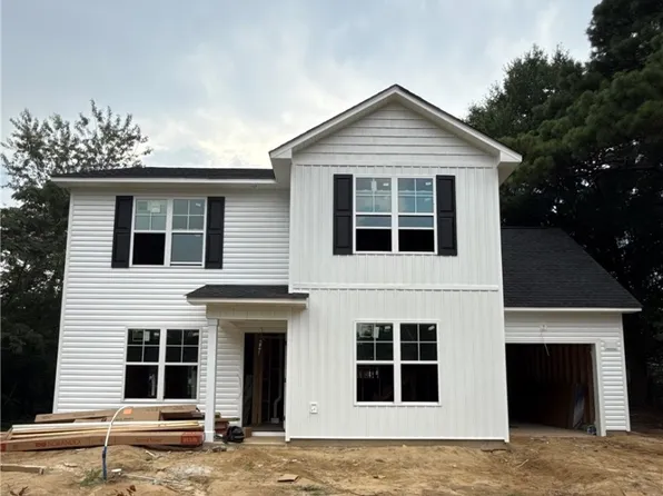 106 Leona Ave, Fayetteville, NC 28314