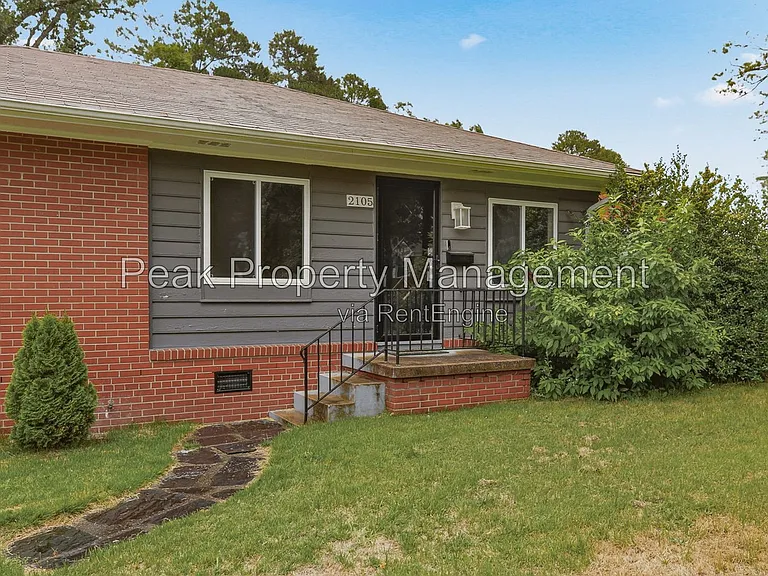 2105 Fort Rice St — Photo 5