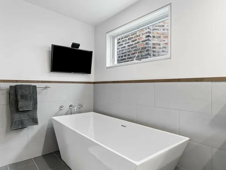 1121 W Drummond Pl #3 — Photo 24
