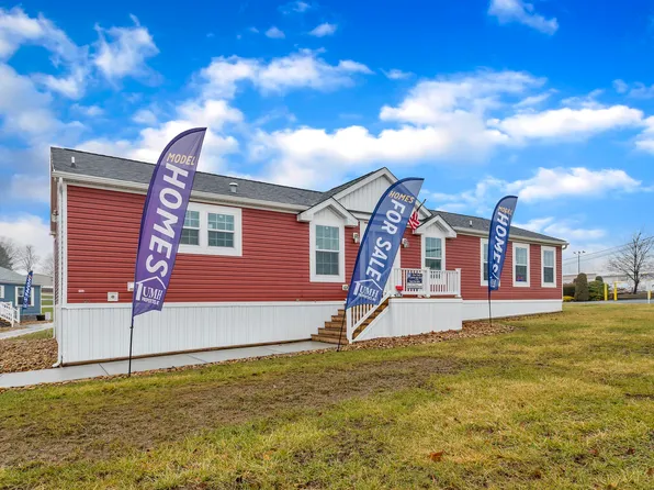 Champion SL3 S & F SUNNY ACRES SALES CENTER Plan, UMH Somerset Sales Center