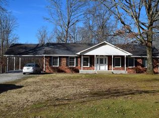 698 N Davidson Rd, Bon Aqua, TN 37025