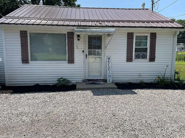 115 Walnut St, Edinboro, PA 16412