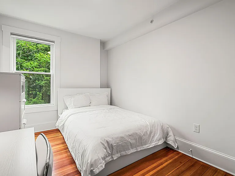 18 Benedict St #2 — Photo 1