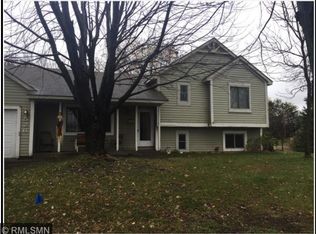 526 Hyde Ave N, Saint Paul, MN 55115
