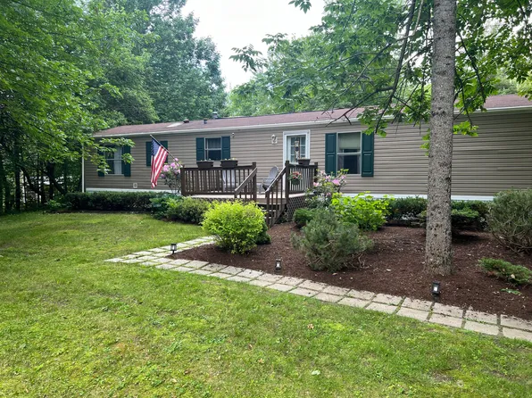 432 Mudgett Road, Levant, ME 04456