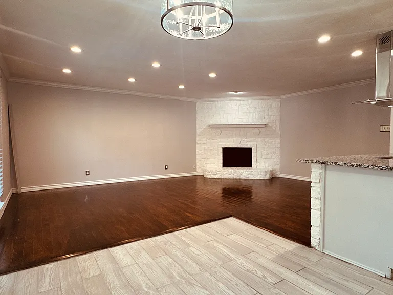 153 W Way Dr — Photo 4