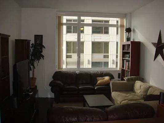 Rented by Aglow Properties | media 31